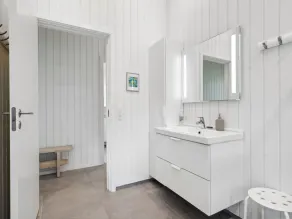 \"Anett\" - 375m from the sea by Interhome - Image 4