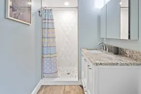 Fully Renovated Chatham 3 Bedroom with Water Views - Image 3