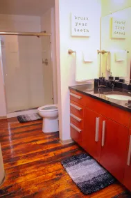 Cozy Stylish Downtown Loft Near Busch Stadium - Image 2