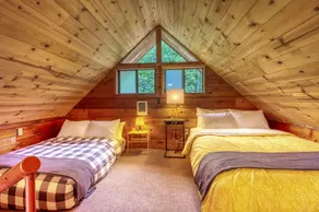 Sweet Retreat Cabin - Image 5