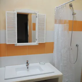 Holiday house in the countryside, spacious with all comfort in SIERRA DE GUARA - Image 5