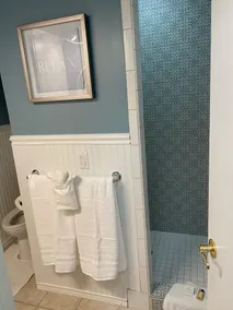 Perfectly Located Bright Water Street Condo - Image 2