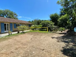 Quiet house in nature, large swimming pool,beach 2 kms away,3 bedrooms, sea view - Image 2