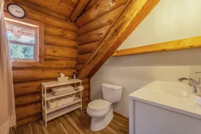 Rowland Log Cabin - Rustic Getaway in Eastern End of The Columbia River Gorge! - Image 3