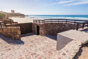 Oceanfront Villa Paz - Image 4