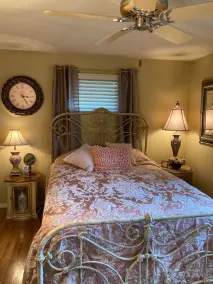 Thoughtfully decorated 3 bedroom Home in Historic Harmony - Image 5