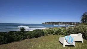 A vista em North Avoca - Grande e espaçoso Family Beachfront House - Image 5