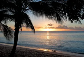 LA LUNE VILLA BARBADOS - Stunning beach house on Gibbs Beach with Jacuzzi - Image 3
