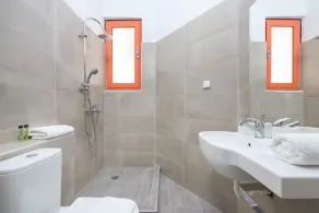 Villa Lakhania - Seven Bedroom Villa, Sleeps 14 - Image 5