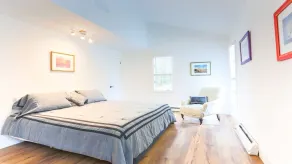 Newly Renovated House ~ Secluded 5 Acre Retreat ~ Peaceful and Quiet - Image 5