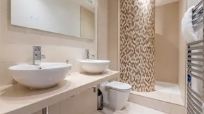 Landers, Cheltenham - sleeps 10 guests  in 5 bedrooms - Image 5