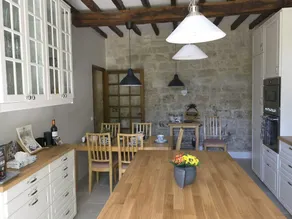 15. århundrede Tidligere rygte med privat pool i en charmerende landsby - Image 2