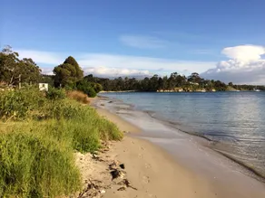 Snug Beach Cabin And Caravan Park - Image 4