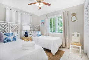Boutique Home with Pool  - Image 4