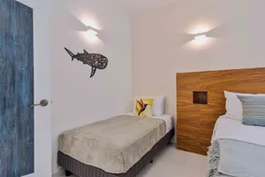 The Castle: 5 Bedroom Villa with Private Pool, Roof Garden, 5 min to Hotel Zone - Image 4
