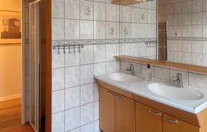 Skønt hus med 3 soveværelser i Vena - Image 4
