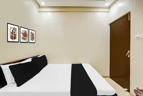 Deluxe Saravana's Park - Image 3