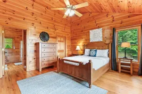 Experience breathtaking views at Big Ashe View, a spacious 5-bedroom cabin in West Jefferson, NC! - Image 4