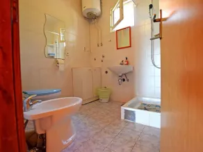Holiday apartment with air conditioning and terrace - Image 4