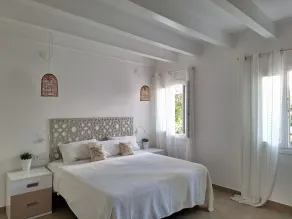 Komfortabel villa med pool, havudsigt tæt på Santo Tomas-stranden - Image 3