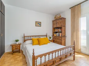 Ferienhaus mit Pool, Garten & WLAN, für 5 Pers., ruhig gelegen in Sant Pere Pescador. - Image 5