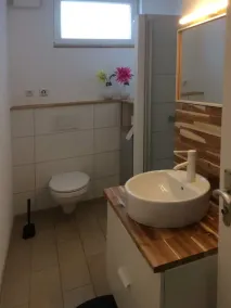 Moderne Studiowohnung in Coburg mit Küche und Innenhof - Image 3