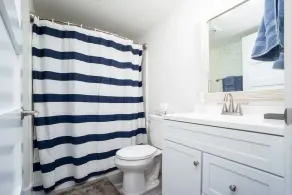Cozy Renovated Lakehouse with Boat Dock and Canal Access - Image 3