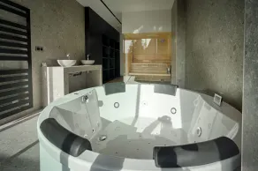AGORA Tournai Wellness Suites Grand-Place - Image 4
