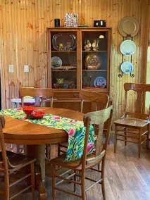 Adorable and bright lake house!  Retro feel all the modern amenities - Image 5