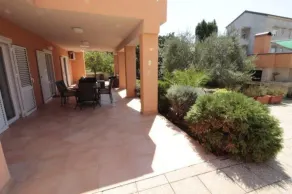 Room with Private Bathroom and Free WiFi - Image 4