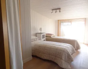 LA SUITE GRANDE MAISON AU COEUR DU VILLAGE DE LA FLOTTE EN RÉ - Image 4