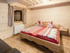 Cosy apartment in villa for 18 people with pool, WIFI, TV, terrace and pets allowed - Image 5