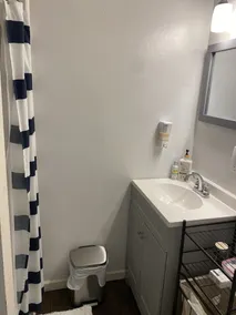 Laura’s Sweet Suite<br>Private, Cozy 2-Bd Rm Guest Suite.<br> HOT TUB - Image 2