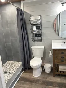 Blissful Nook Tiny Home, Cozy Retreat, Hot Tub, Close to Town, Deep Creek, & Entrance to National Park - Image 4