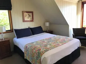 NEAR MONTVILLE ... LATE CHECK-OUT ON SUNDAYS OF 5pm ... when booking a weekend - Image 5