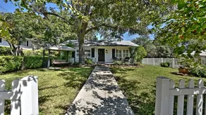 Comal Cottage on Union #297A - Image 4