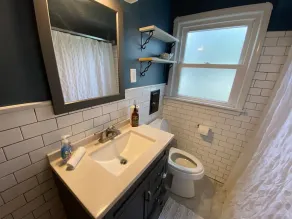 10 minutes to Downtown Cleveland - Entire 3B/1Bath Pets Allowed - Image 5