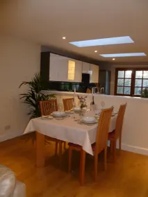 set in stunning countryside and only 1 mile from the surfing beach of Bantha - Image 2
