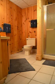 BELLE retraite en cabane en rondins * Activités de plein air * Motoneige * Randonnée * VTT * - Image 3
