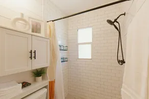 Boutique Largo Bungalow: Just mins to Gulf beaches! Beach gear provided! - Image 4