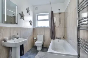 ★Hidden Gem★4 Bed Cosy Home ✔Top Location✔ - Image 5