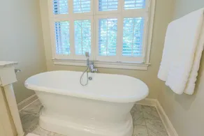 7 Minute Walk to Beach!  Perfect for Families!  Renovated Home w/ Top-of-the-Line Custom Finishes. - Image 3