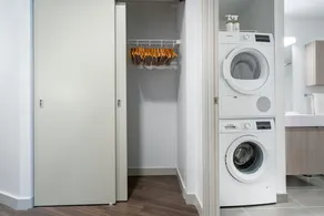 Bright + Mod Kendall Sq 1BR w/ Gym, walk to MIT by Blueground - Image 2