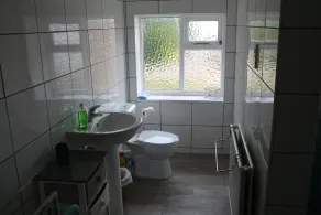 Characteristic Seaview Chalet Style, Home from Home - Image 3