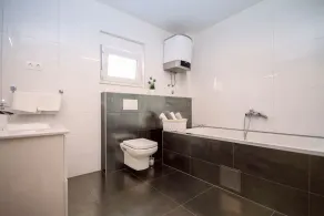 Villa Naklice - Três Quartos Vila, Dormem 7 - Image 3