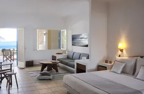Plaka Sea Front Residence - Image 3