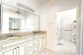 House with heated pool, hot tub, golf course - Image 2