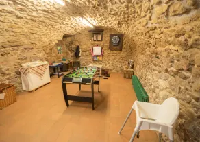 Small Cottage 15 people, communal pool, barbecue, Costa Brava at 17 km - Image 2