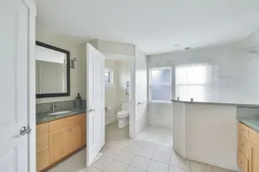 Magnifique 3 BR (3 salles de bains privées). Lanai Balcon, vélos, équipement de plage, plus! - Image 4