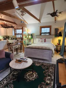 ORIENTAL SUITE Individual Rental - Image 4